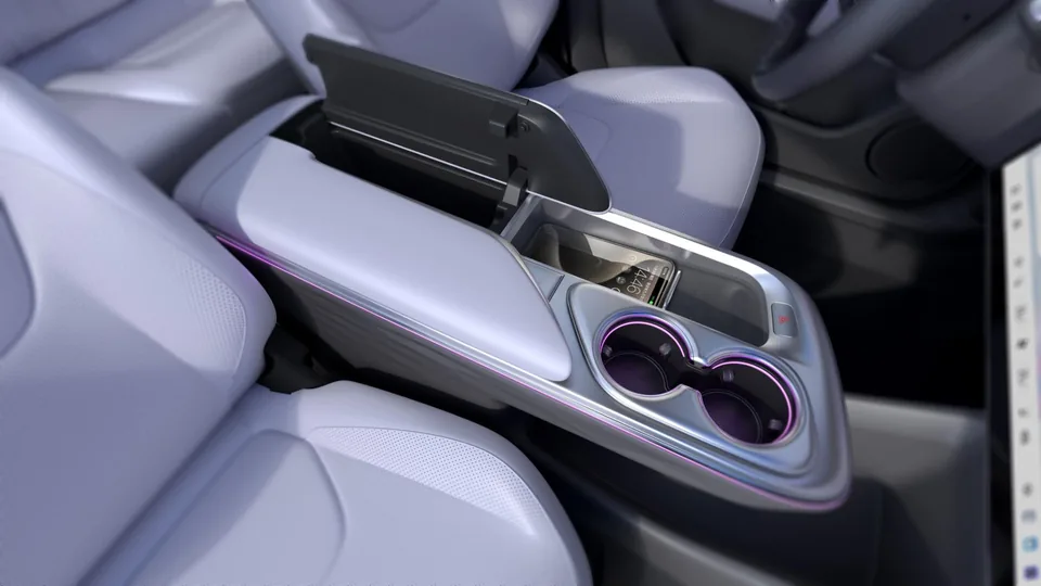 ARCFOX T5 centre console with wireless charging pad, cup holders and padded armrest